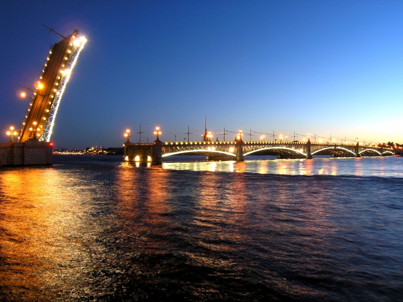 Ночной Санкт-Петербург -поющие разводные мосты